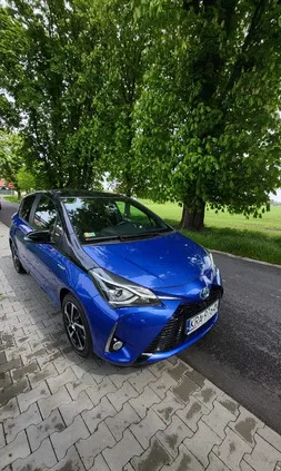 toyota chęciny Toyota Yaris cena 59900 przebieg: 65000, rok produkcji 2019 z Chęciny